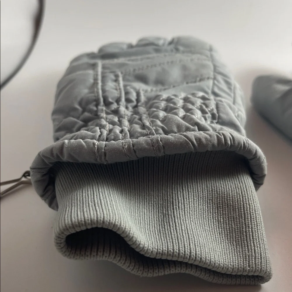 Gates winter snow ski women’s gloves Gray size M